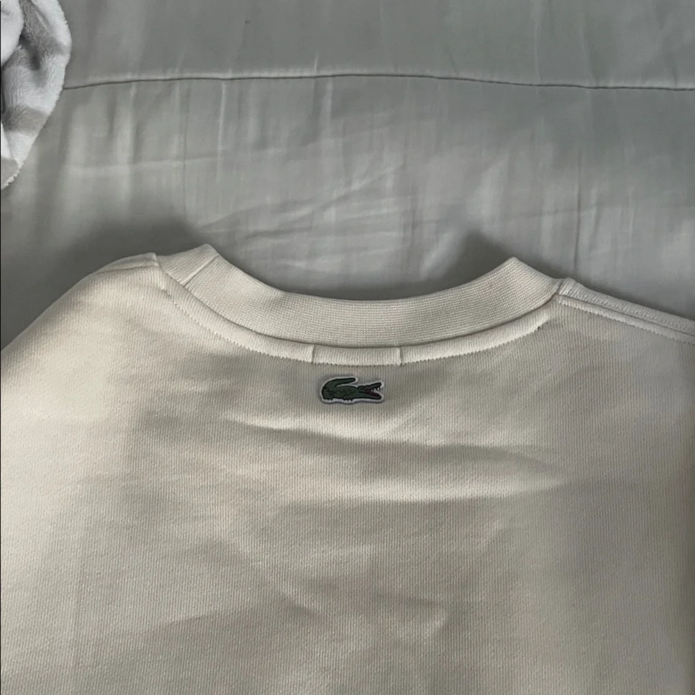 Unisex- worn once- Lacoste Cream Sweatshirt with Green Crocodile Patch - Picture 6 of 6